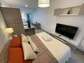 Modern Cozy Studio in San Telmo with Pool and Exclusive Services
